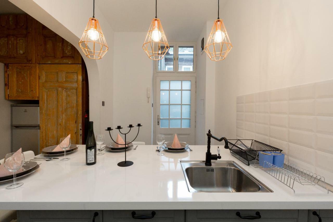 בודפשט Luxury Twin 1-Bedroom In Kazinczy Street מראה חיצוני תמונה